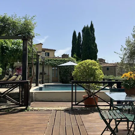 Toppani Del Sodo Vila *